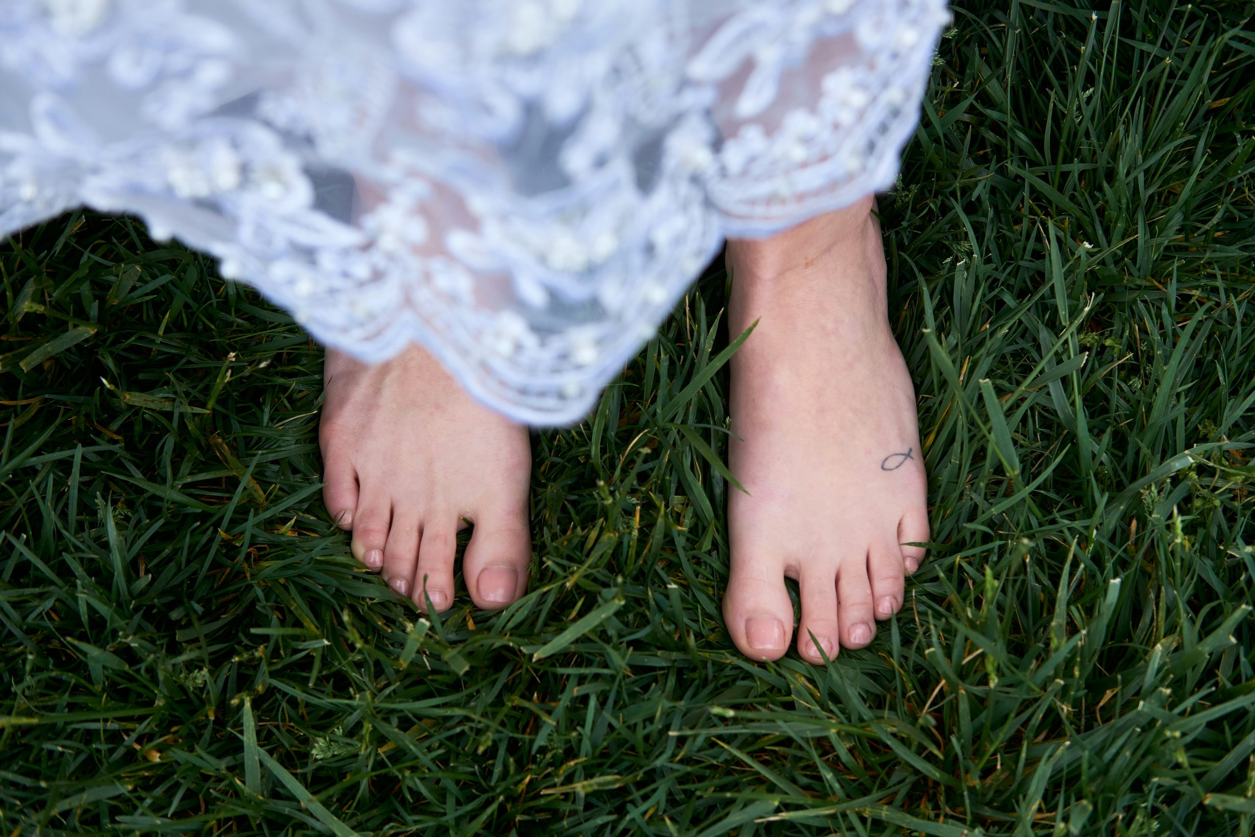 sell feet photos on etsy